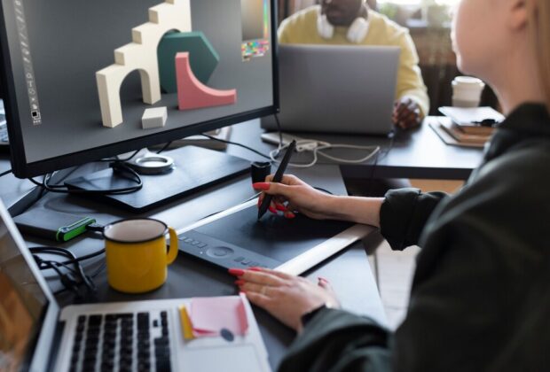 Unlocking Creativity: Essential Skills Every Graphic Designer Needs Today