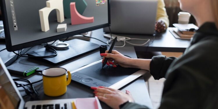 Unlocking Creativity: Essential Skills Every Graphic Designer Needs Today